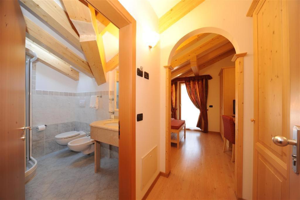 פינזולו Hotel Canada חדר תמונה