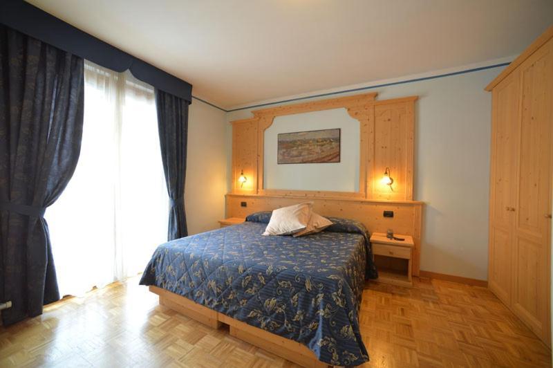 פינזולו Hotel Canada מראה חיצוני תמונה